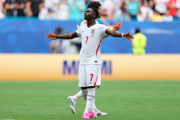Inglaterra vencce França em maior goleada da história do 3° lugar