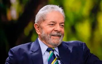 Lula abre vantagem de 6 pontos sobre Flávio Bolsonaro no 1º turno, diz PoderData/Aya