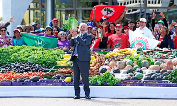 Lula vence a guerra contra a fome no Brasil, certifica a FAO