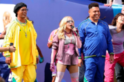 Madonna se apresenta com Ronaldo e Ronaldinho Gaúcho na final da Copa