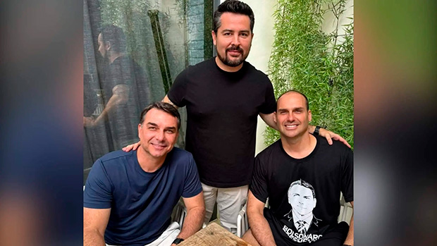 “Make Brazil Great Again”: a proposta bizarra de Paulo Figueiredo para Flávio