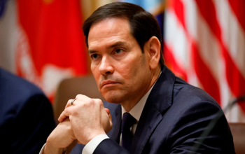 Marco Rubio pede que Cuba solte mais de 700 "presos políticos"