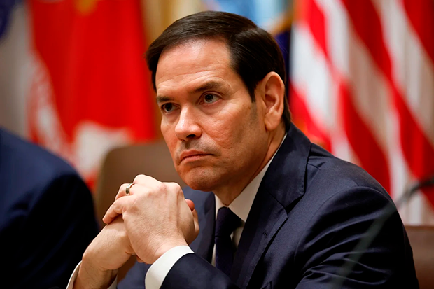 Marco Rubio pede que Cuba solte mais de 700 "presos políticos"