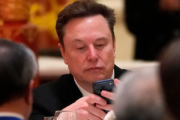 Menos de 40 dias após virar trilionário, Elon Musk perde o título com tombo da SpaceX