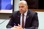 Moraes dá 48h para Daniel Silveira explicar publicação de vídeo no X