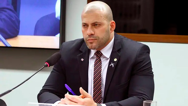 Moraes dá 48h para Daniel Silveira explicar publicação de vídeo no X
