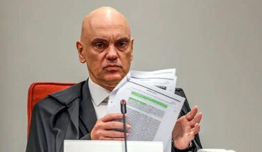 Moraes prorroga prisão domiciliar humanitária de Bolsonaro