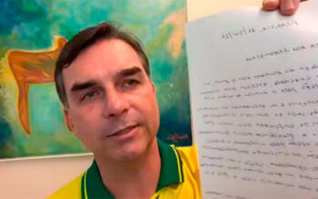 Moraes suspende visitas de Flávio a Bolsonaro por 90 dias após a carta escrita pelo ex-presidente