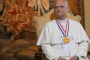 Papa defende imigração e critica exclusão em meio à celebração dos 250 anos dos EUA