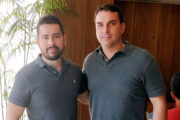 Paulo Figueiredo desqualifica comunicação da campanha de Flávio Bolsonaro após a participação do senador em audiência nos EUA
