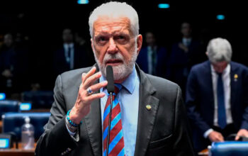 PF aponta 74 ligações entre Jaques Wagner e ex-sócio do Banco Master