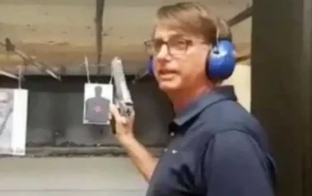 PF faz busca na casa de Bolsonaro por armas e munições após ordem de Moraes
