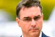 PGR pede depoimento de Flávio à PF por fake news contra Lula