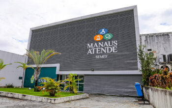 Prefeito de Manaus assina homologação do edital do concurso para auditor da Semef com salário de R$ 27 mil