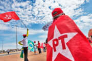 PT avalia acionar TSE após vídeo manipulado com inteligência artificial de Bolsonaro na convenção do PL
