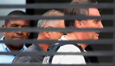 Polícia Federal diz ao STF que Bolsonaro entregou armas por ordem do TCU