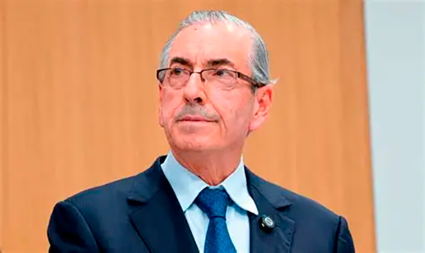 Dino bloqueia R$ 6 milhões de Eduardo Cunha por suspeita de desvio em emendas