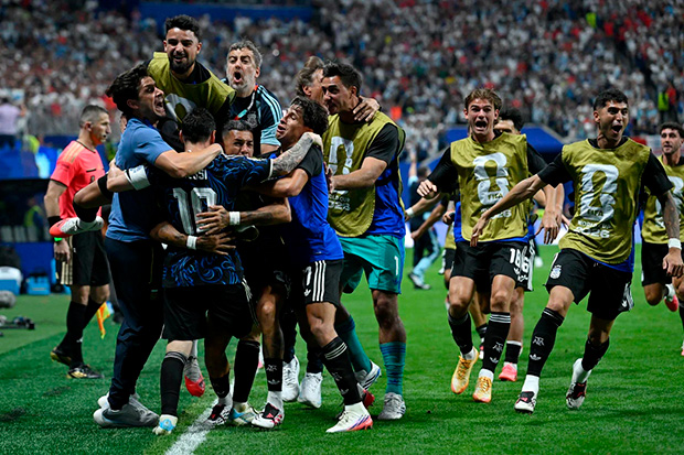 Argentina elimina Inglaterra e vai à final da Copa do Mundo