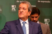 Michelle exigiu gesto público de Flávio Bolsonaro para voltar à campanha, diz Valdemar