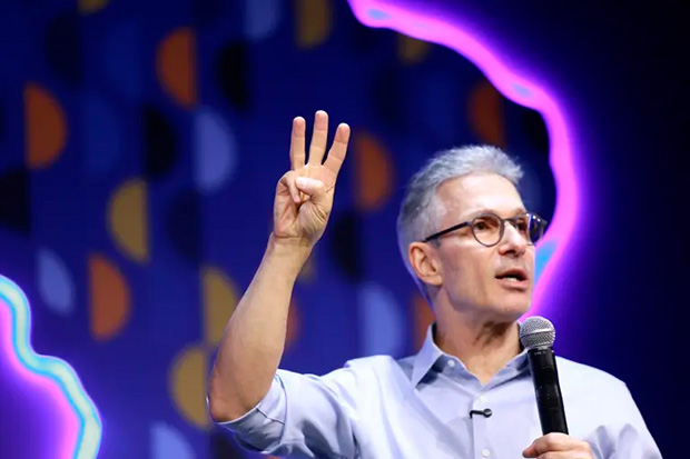 Novo oficializa Zema à Presidência sem definir candidato a vice