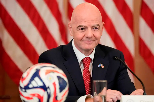 Infantino impõe prazo de 53 dias para federações aceitarem venda de fatia da Copa do Mundo