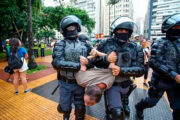Relatório aponta ‘vingança seletiva’ e tortura nas Operações Escudo e Verão em São Paulo
