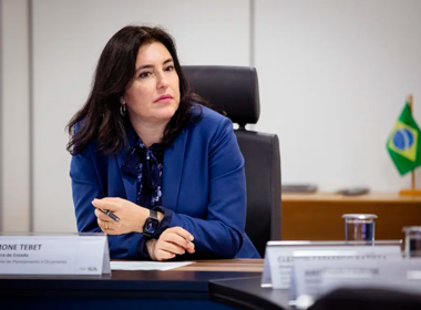 Tebet rebate Tarcísio e diz que governador “caiu de paraquedas” em São Paulo