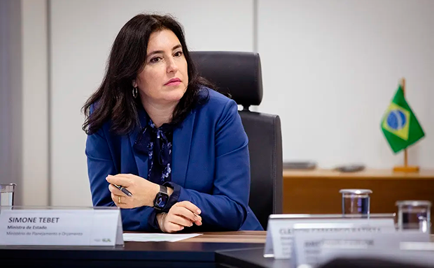 Tebet rebate Tarcísio e diz que governador “caiu de paraquedas” em São Paulo