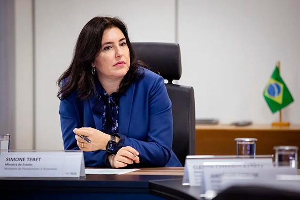 Tebet rebate Tarcísio e diz que governador “caiu de paraquedas” em São Paulo