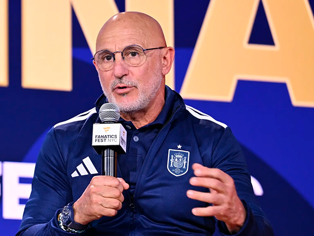 Técnico da Espanha é vaiado por argentinos: “Aprendam a ser respeitosos”
