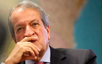 Valdemar usa Tiririca para explicar trambique com emendas clandestinas