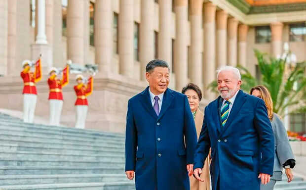 Xi diz que China está pronta para aprofundar coordenação estratégica com o Brasil