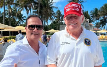 Aliado de Trump, que defendia pena de morte para abusadores, é preso por abusar do neto