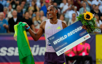 Alison dos Santos bate recorde mundial nos 400 m com barreiras