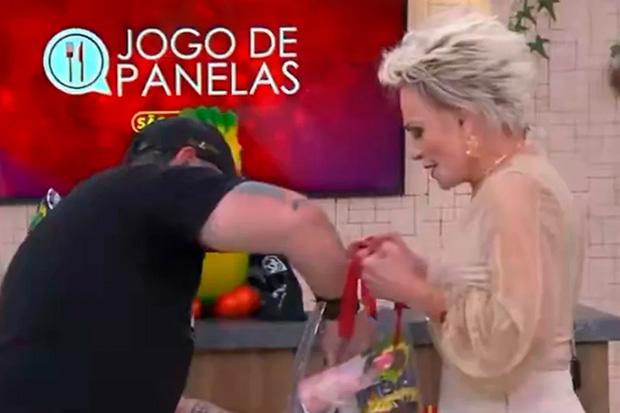 Ana Maria Braga dá bronca em convidado após ser chamada de senhora