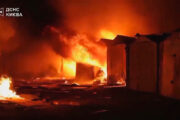 Ataque de mísseis russos em Kiev provoca incêndio e deixa seis feridos