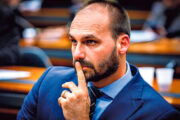 Caixa marca leilão de apartamento de Eduardo Bolsonaro no Rio