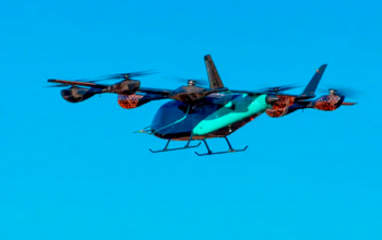 Carro voador da Embraer avança em teste de transição de voo