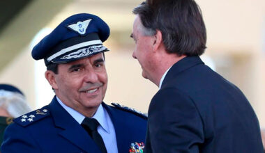 Cúpula militar alertou Toffoli e Aras sobre risco de golpe, diz ex-comandante da FAB