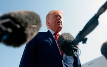 Democratas planejam ofensiva judicial contra Trump que pode chegar ao impeachment