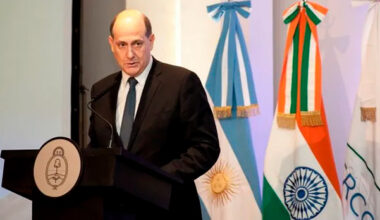 Embaixador de Milei deixará o Brasil em meio à crise com Argentina