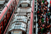 Ferroviários encerram greve após promessa sobre empregos na CPTM