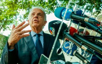 Genoino: “Múcio tem que deixar o Ministério da Defesa”