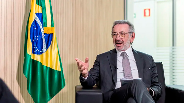 Governo projeta superávit comercial de US$ 90 bilhões em 2026, diz ministro