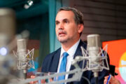 Governo projeta superávit de até R$ 20 bilhões no Orçamento de 2027
