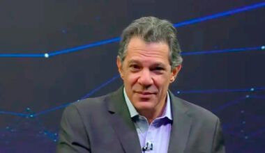 Haddad derrota Tarcísio no debate da Band e destaca apoio de Lula a São Paulo