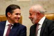 Hugo Motta anunciou nesta segunda-feira, 10, que vai apoiar à reeleição de Lula na Paraíba
