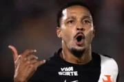 Jogador do Vasco é alvo de buscas em operação contra tráfico de armas e drogas