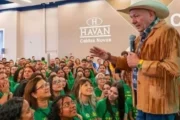 Luciano Hang é investigado por assédio eleitoral após discurso defendendo escala 6×1