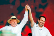 Lula critica bancos por dificultarem crédito a motoristas de aplicativo